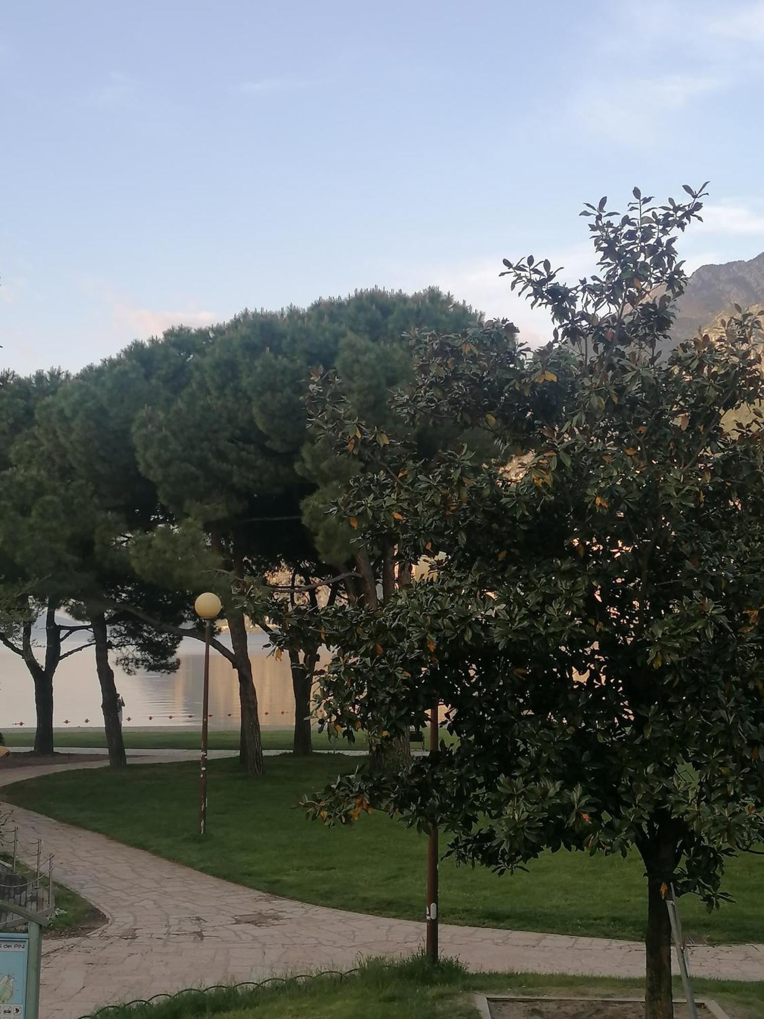 Appartement Lago Blu Riva del Garda Exterior photo