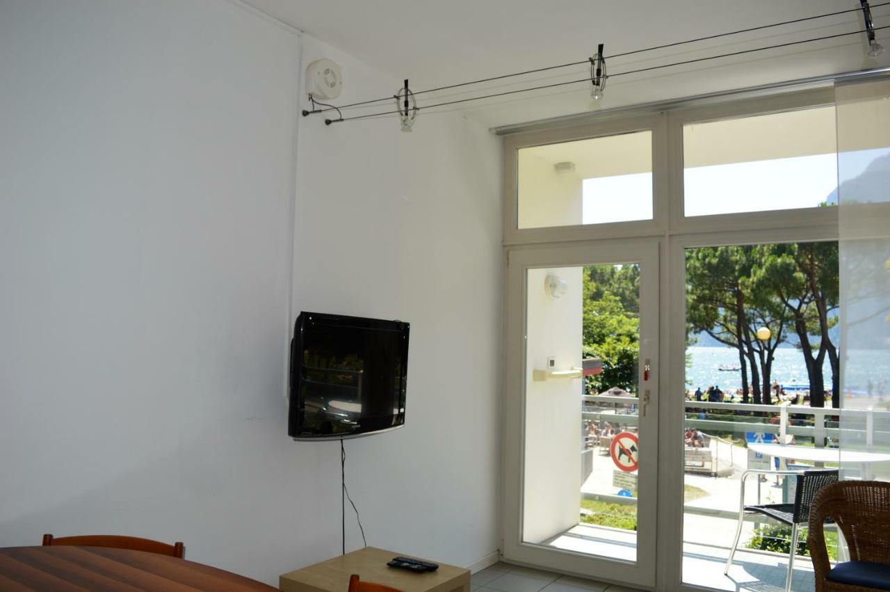 Appartement Lago Blu Riva del Garda Exterior photo